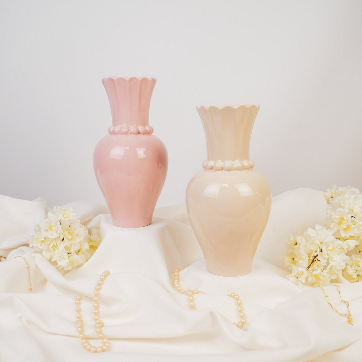 Vase - pearl neck - ceramic - sand - 12x12x24cm