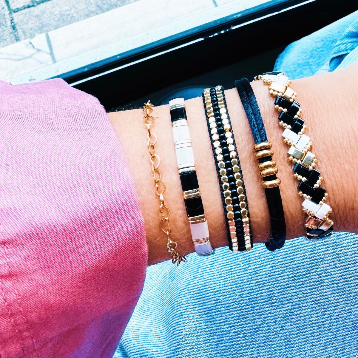 Armband schakel hartjes - goud