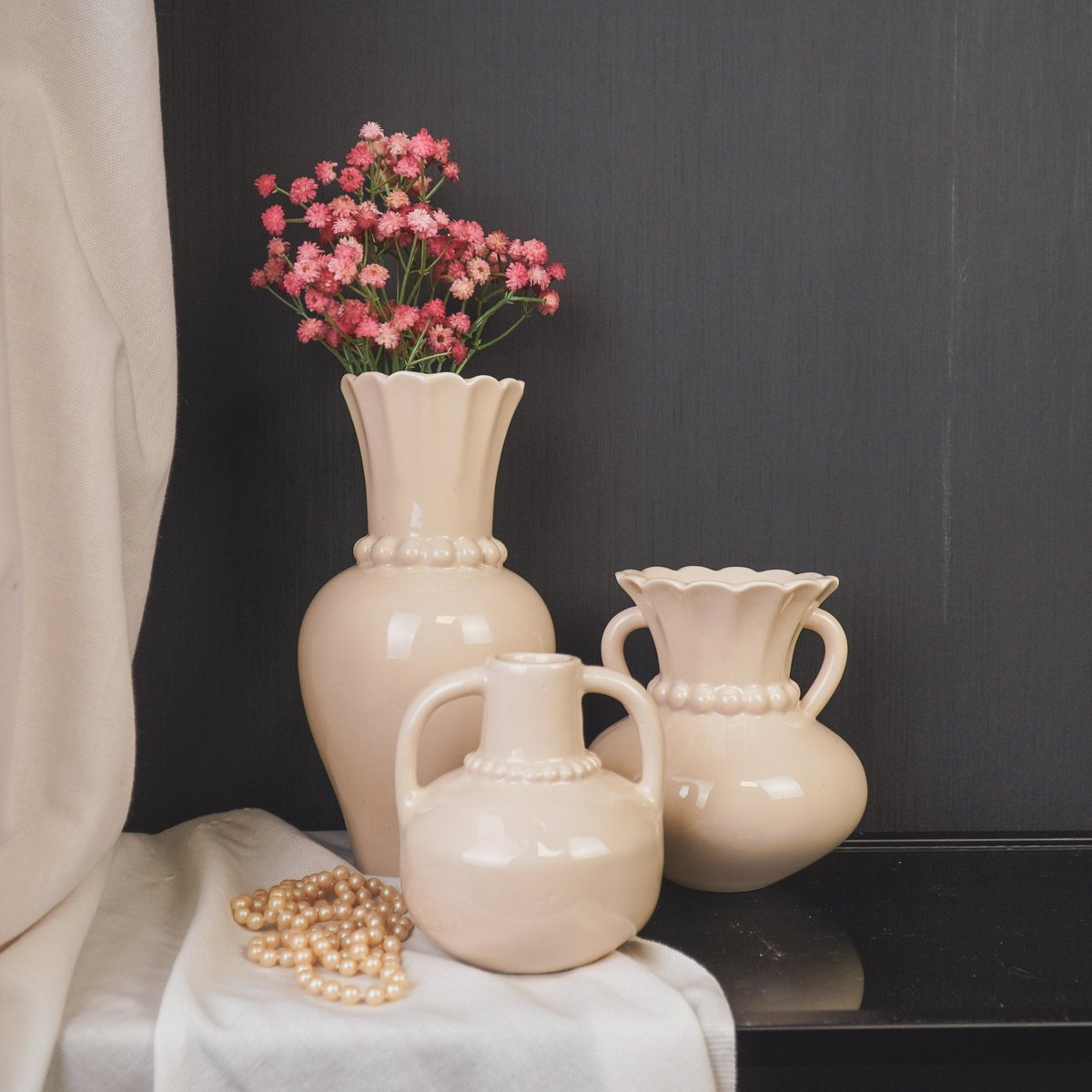 Vase - pearl neck - ceramic - sand - 12x12x24cm