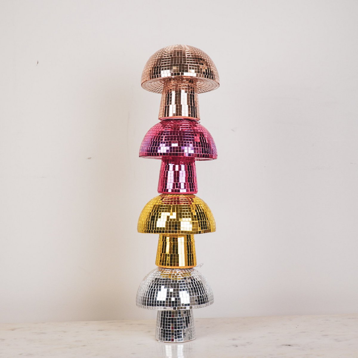 Ornament - Disco -Mushroom - glas - roze- 14x14x14cm