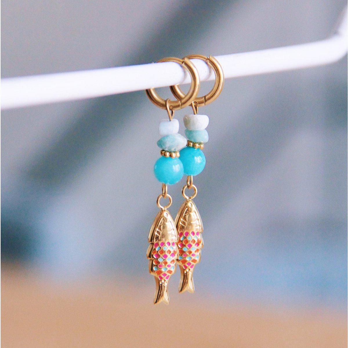 Earrings with gemstones and colored fish - gold