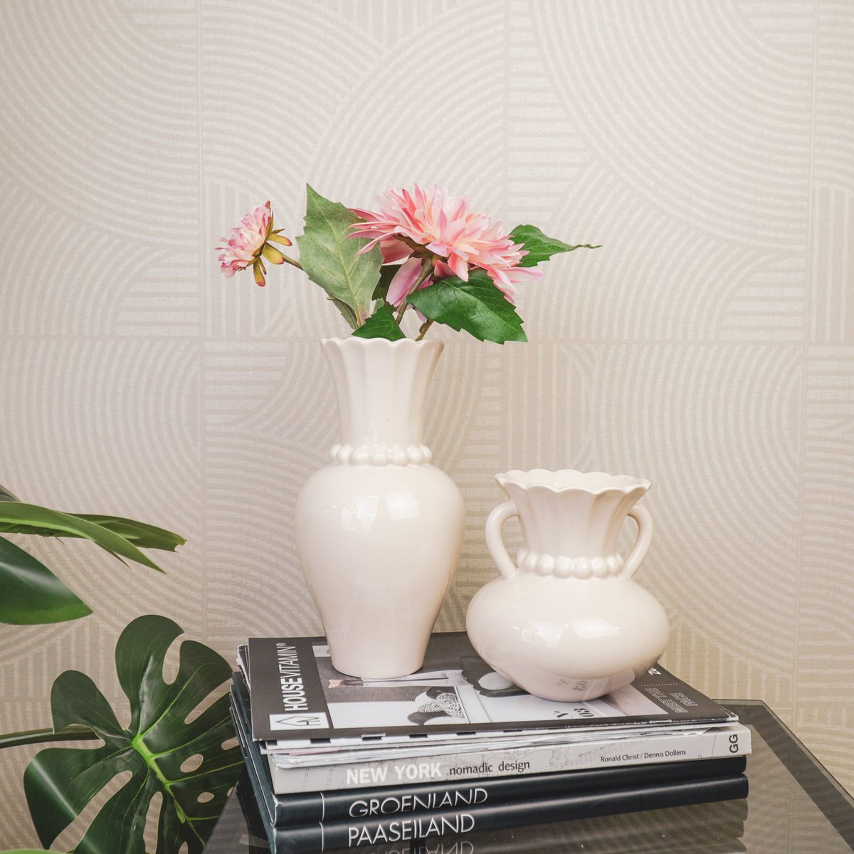 Vase - pearl neck - ceramic - sand - 12x12x24cm