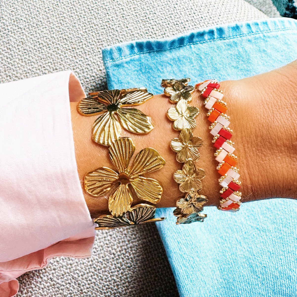 Bangle flowers - gold
