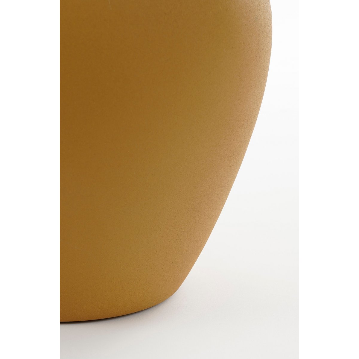 Gyge Vase - L30 x W24 x H37 cm - Metal - Yellow