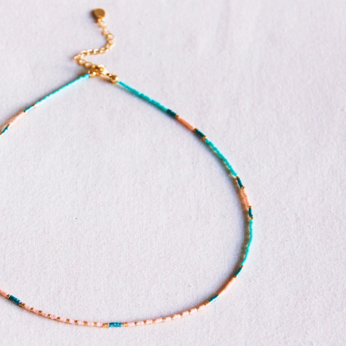 Kralen ketting - munt/smaragd/nude