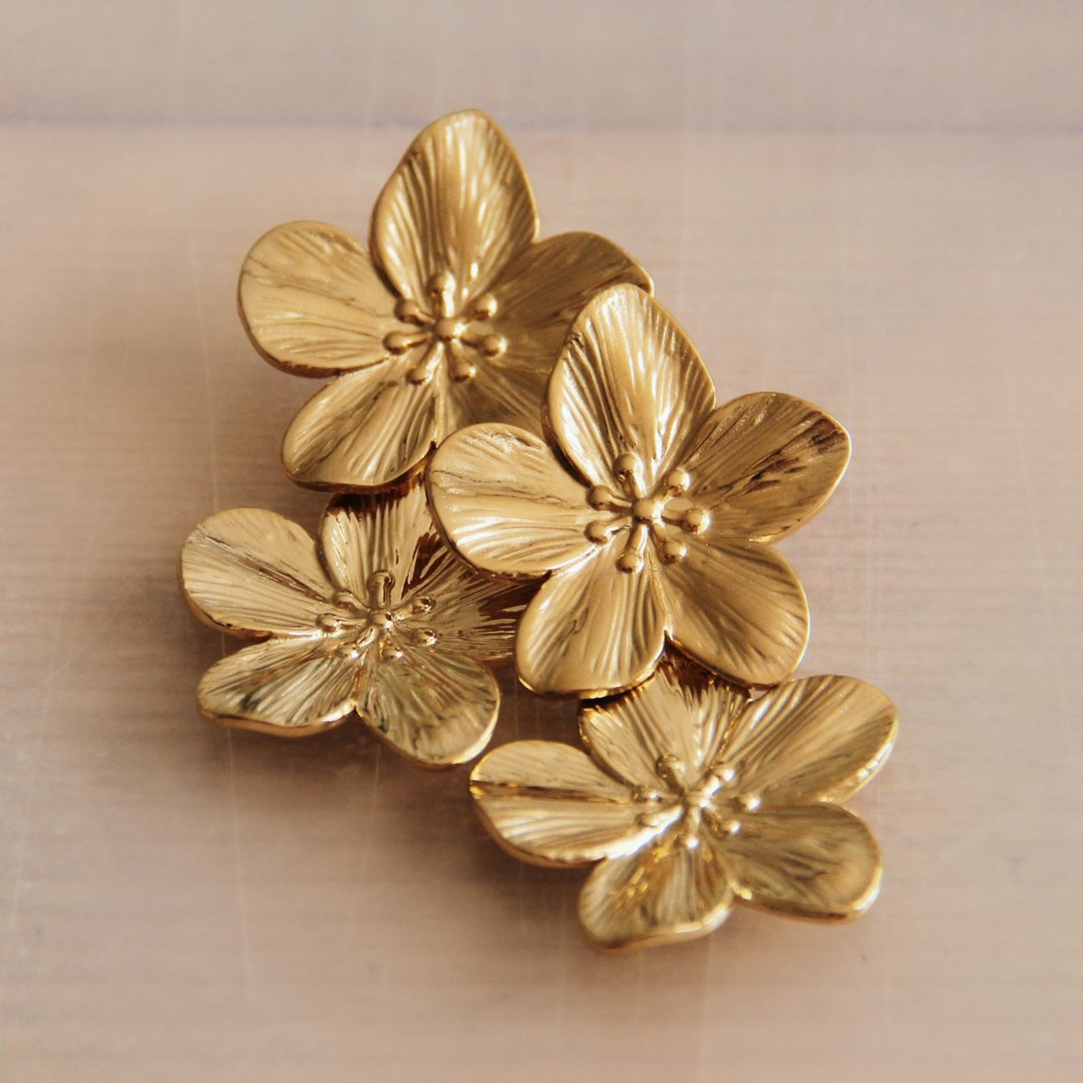 Statement earring 2 flowers