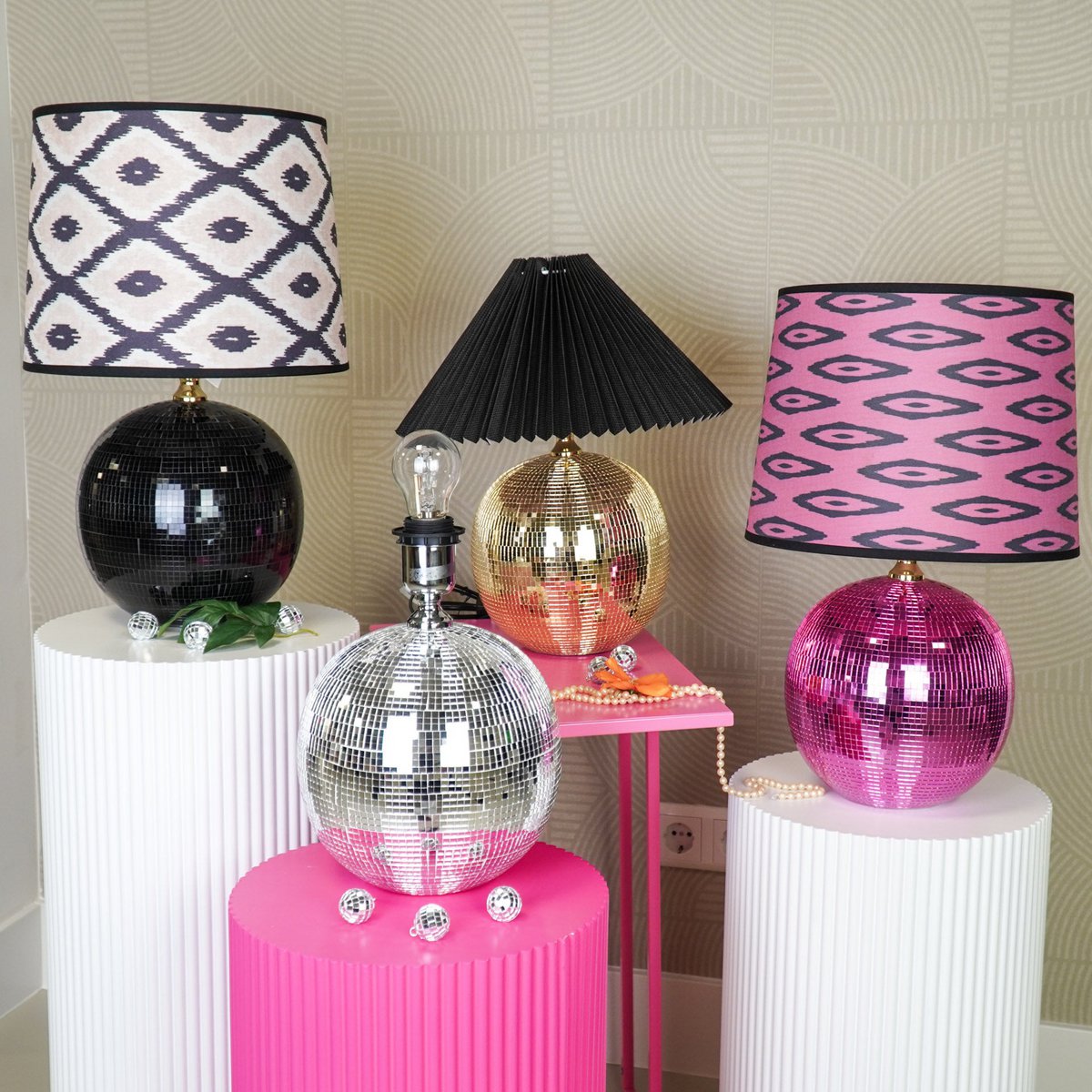 Lamp - Disco Ball - Glass - pink - 20x20x20cm