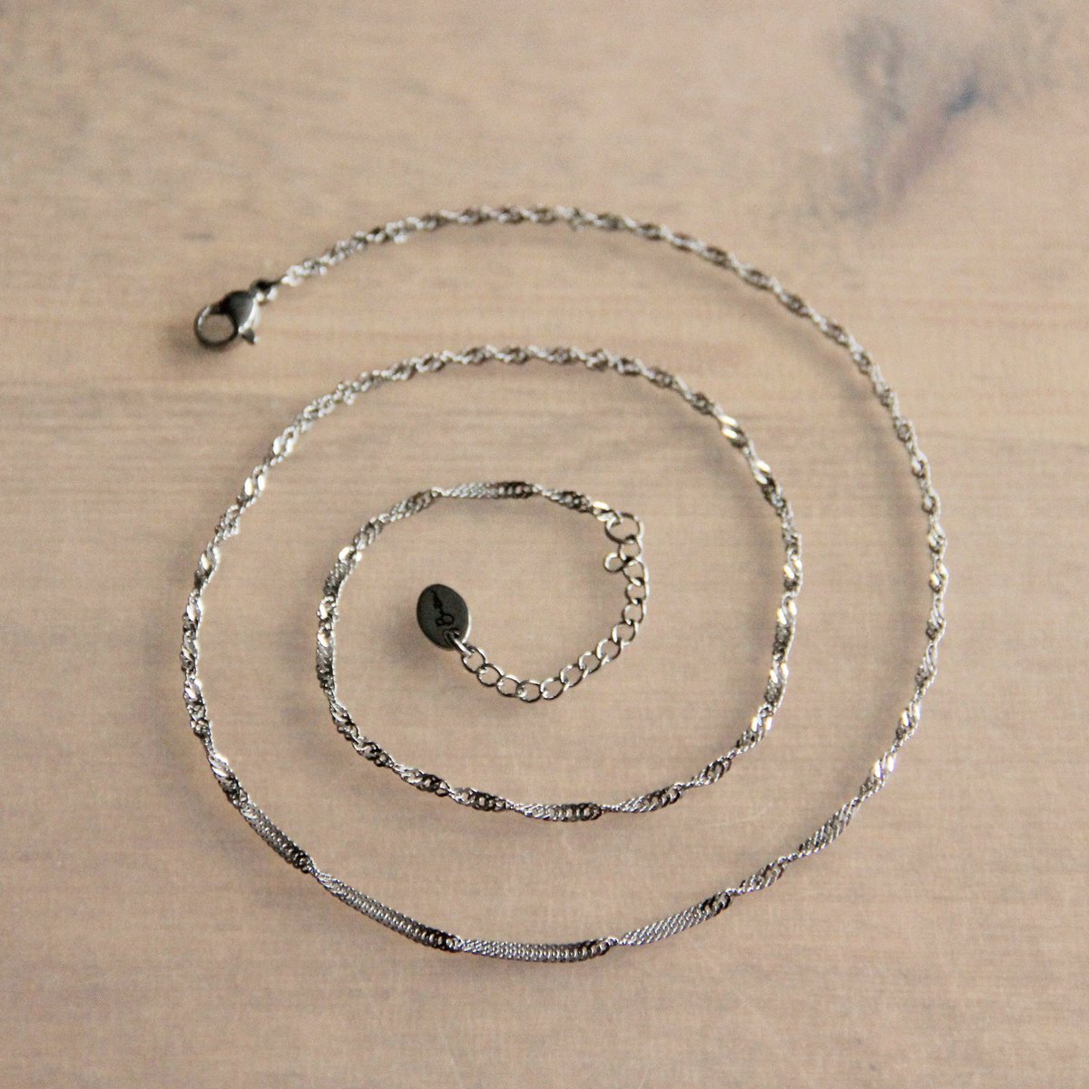 Kleine gedraaide ketting