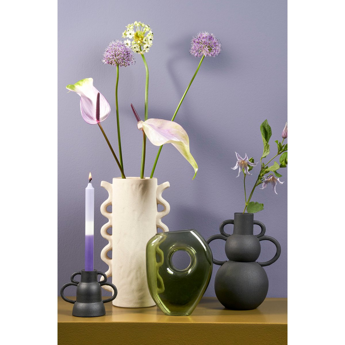 Jay Vase - L18 x W8 x H23 cm - Glass - Light green