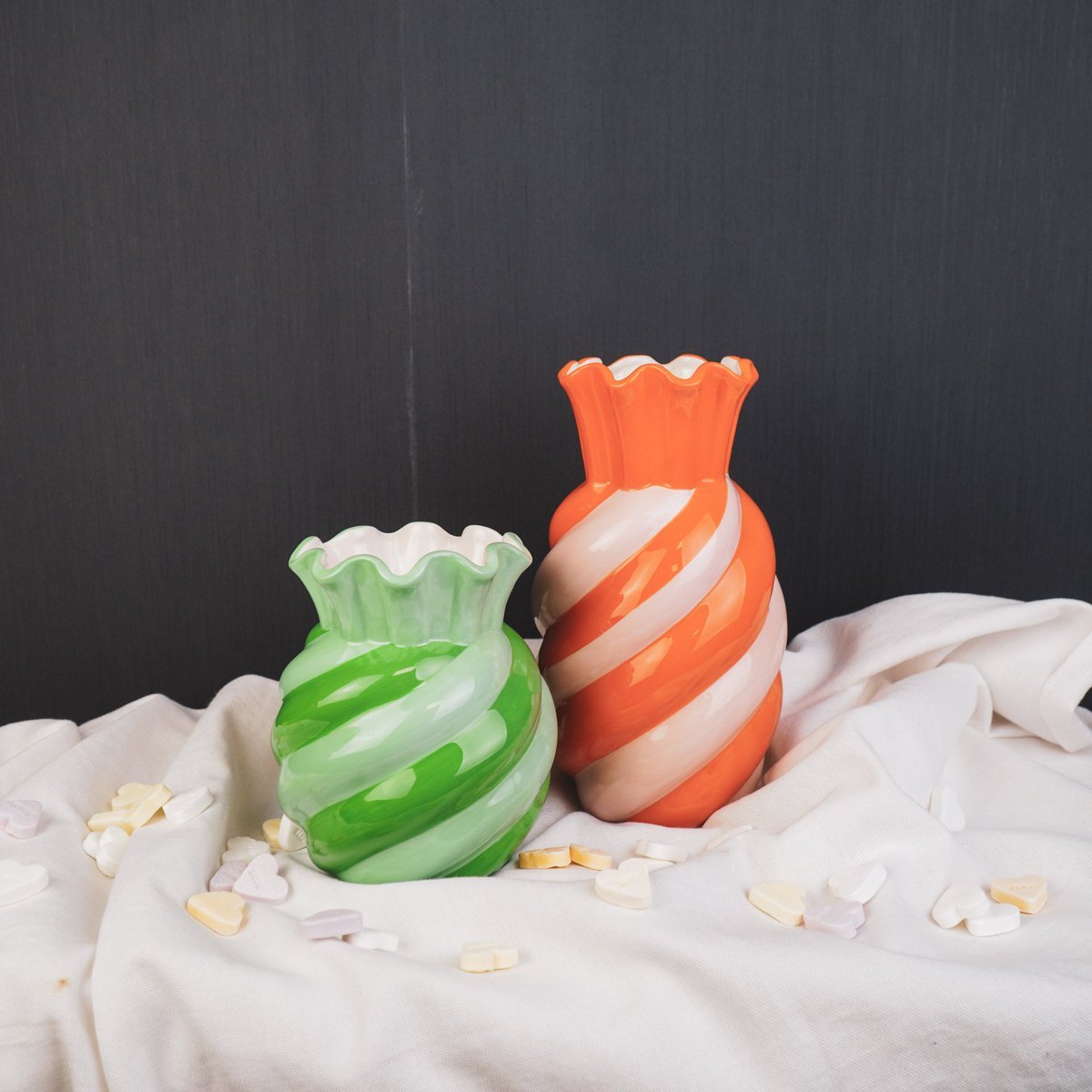 VASE- SWIRL-STONEY SEQUARE- mint/groen - 13X13X15.5CM