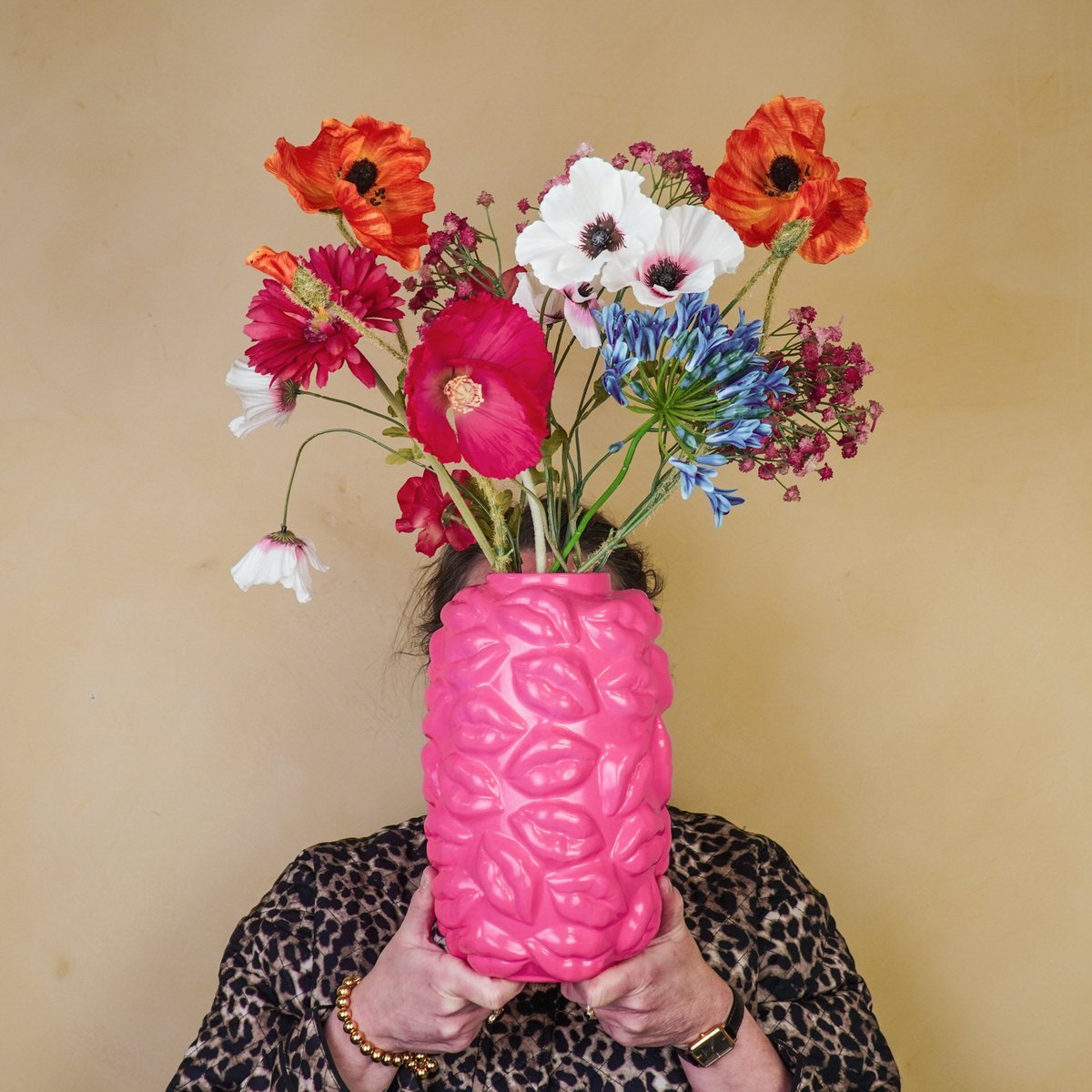 Vase - Kisses - Ceramic - Neon Pink - 17x17x27cm
