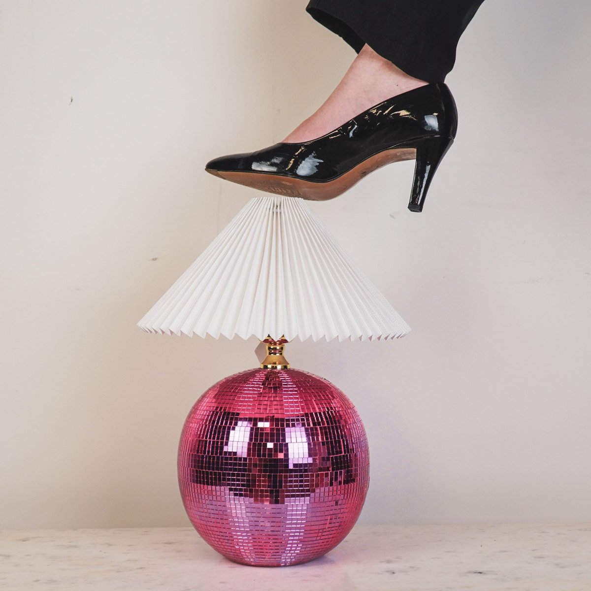 Lamp - Disco Ball - Glass - pink - 20x20x20cm