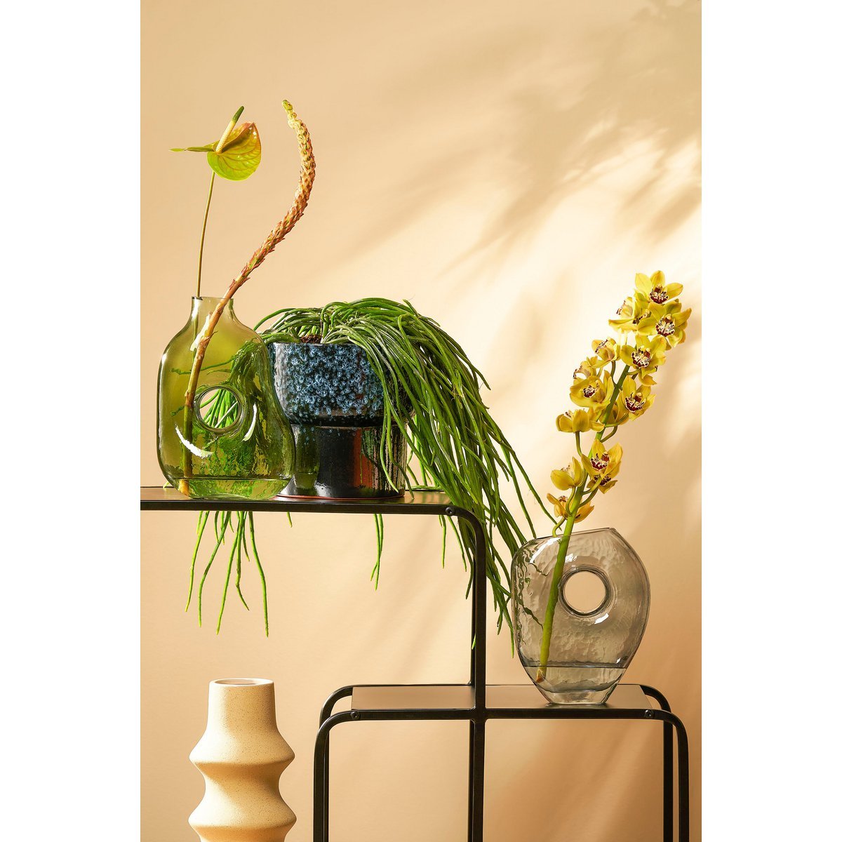 Jay Vase - L19 x W11 x H25 cm - Glass - Light green