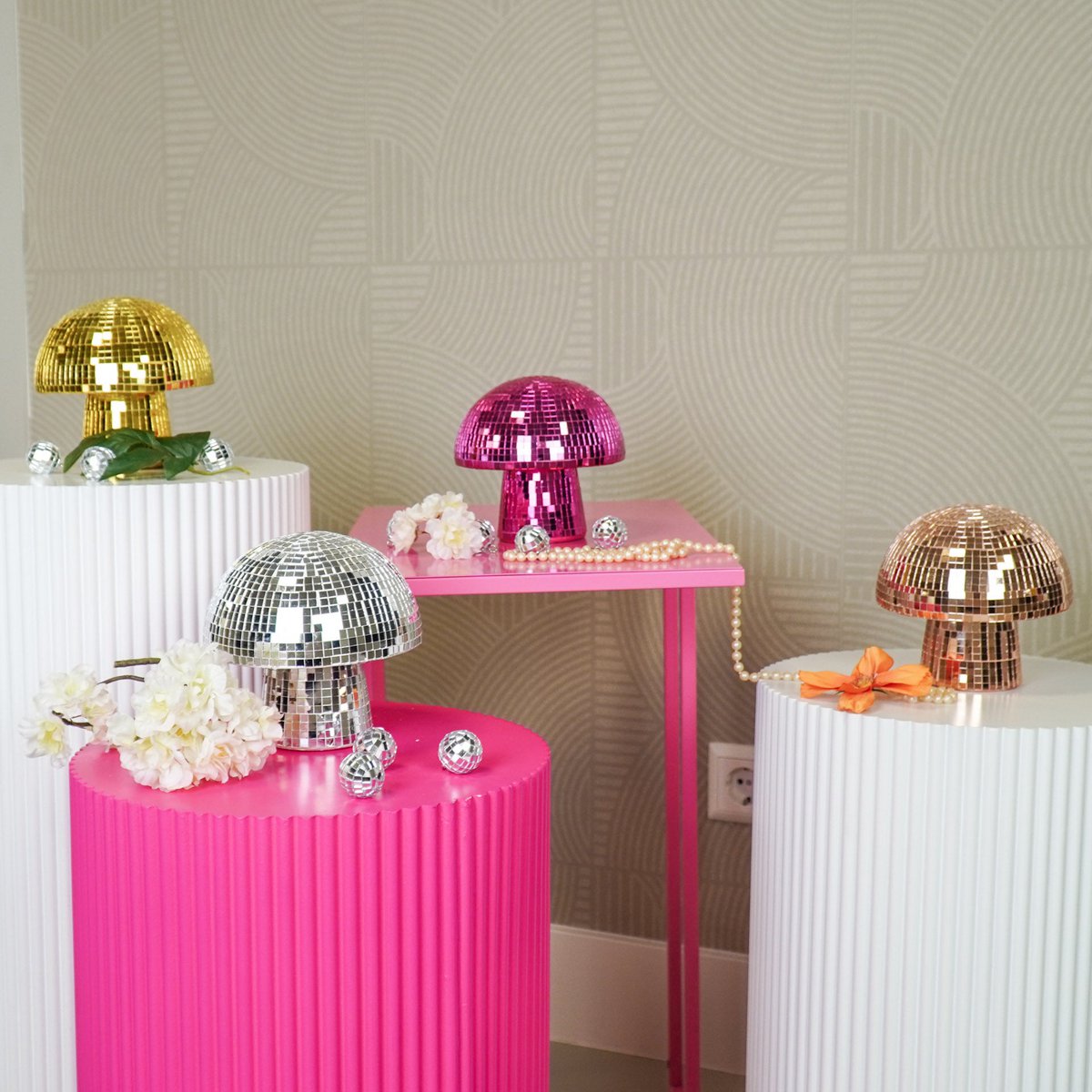 Ornament - Disco -Mushroom - glas - roze- 14x14x14cm