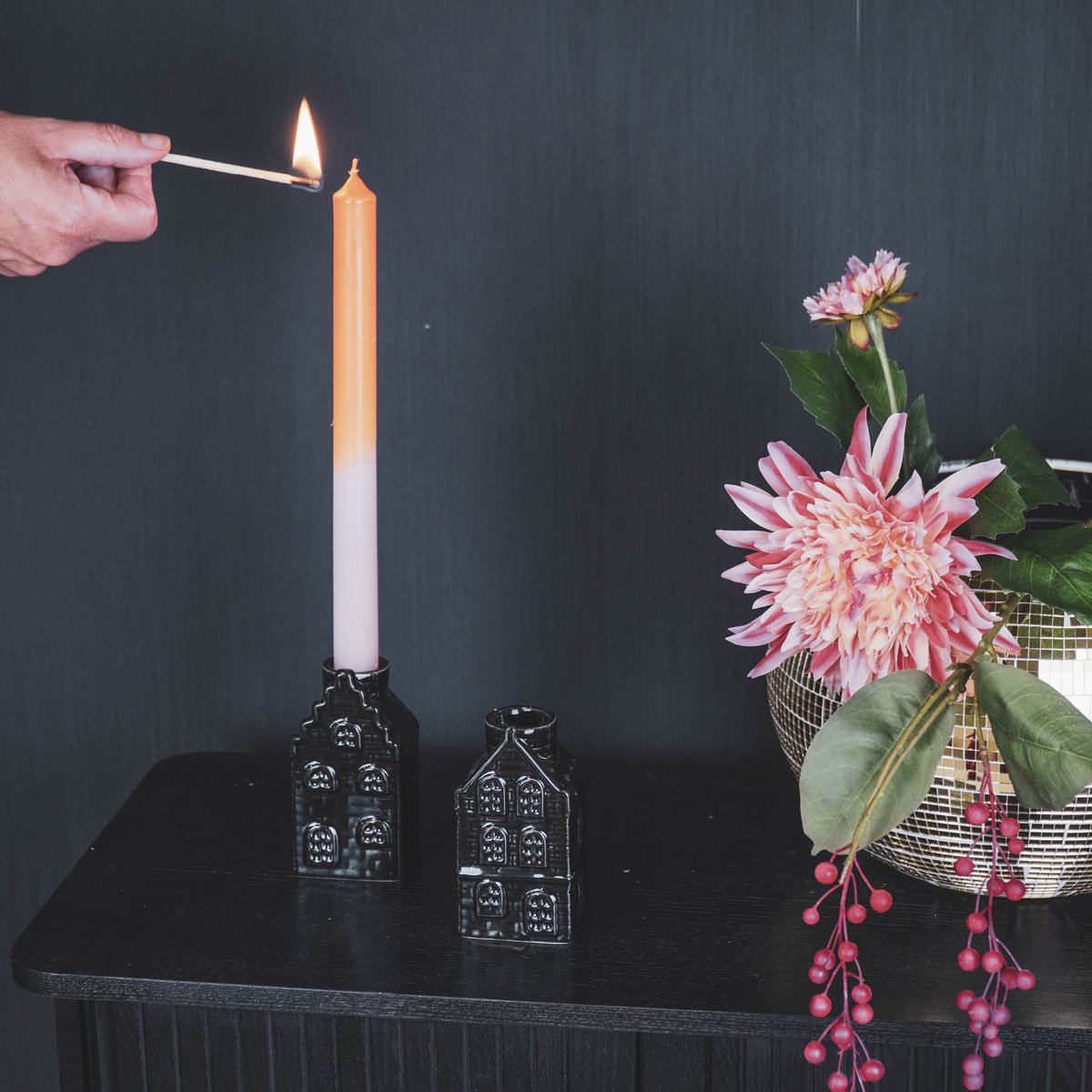 Candle holder - House - Ceramic - Black - 6x5.5x11cm