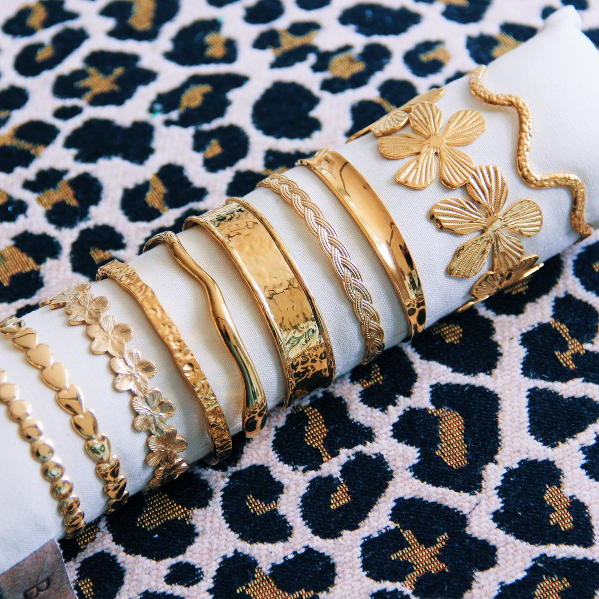 Bangle small - gold