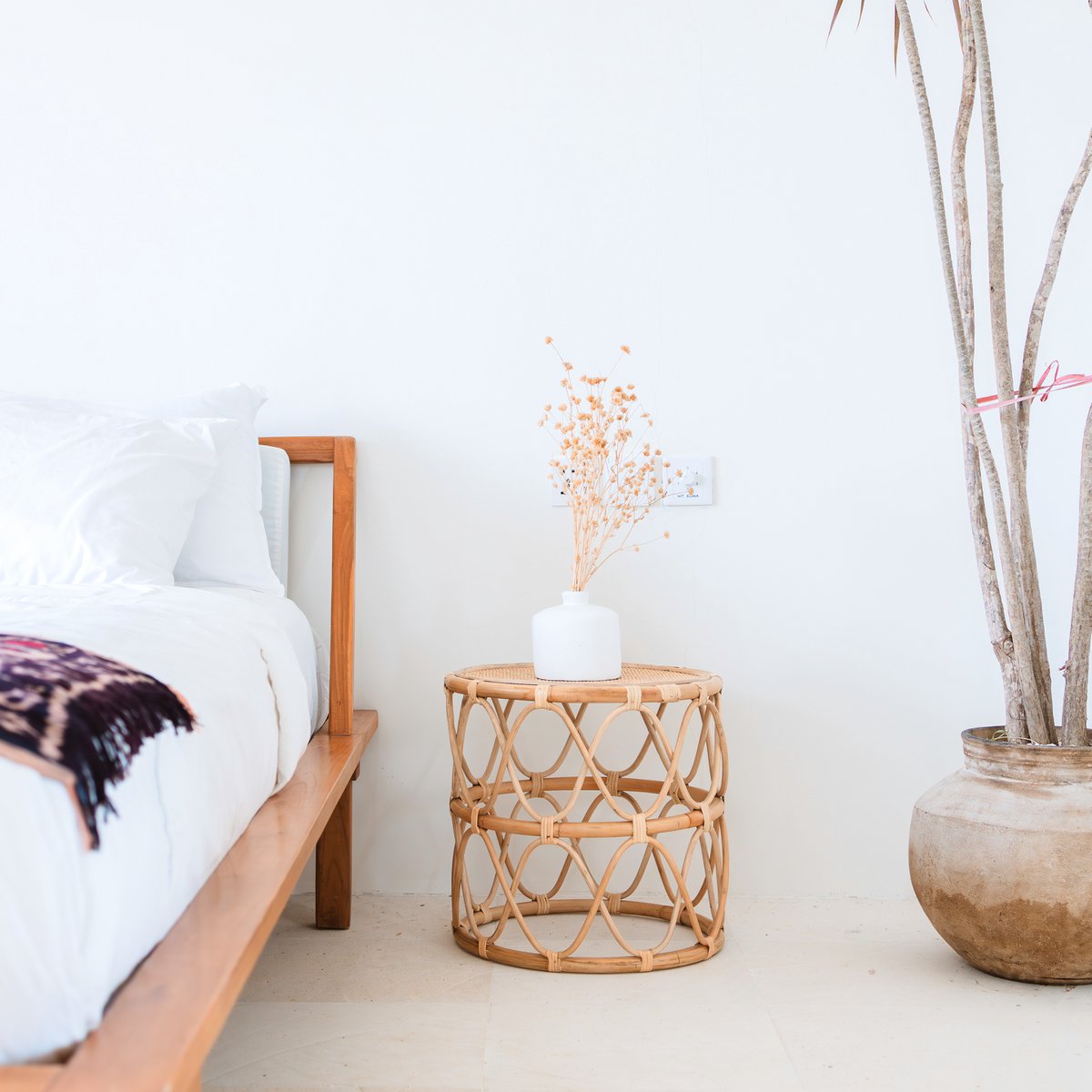 Ronde rotan bijzettafel – handgemaakte tafel gemaakt van natuurlijk rotan (Ø 45 cm) MUARA