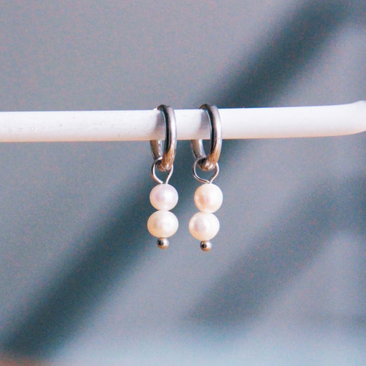Creoles with freshwater pearls - silver
