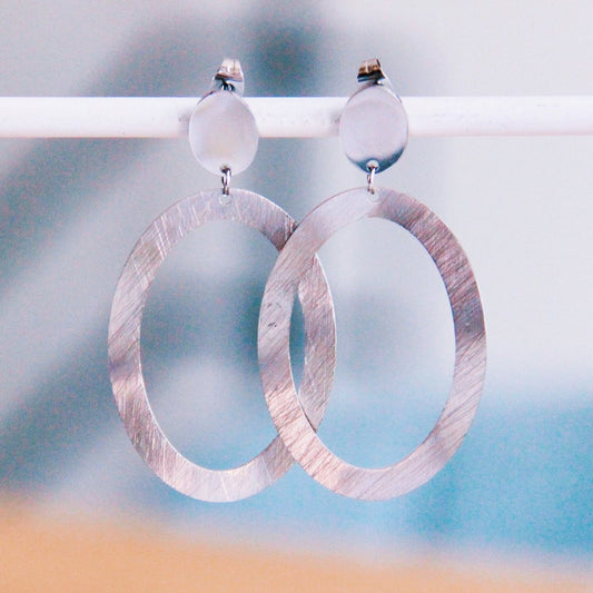 Oorbel grote ovale ring