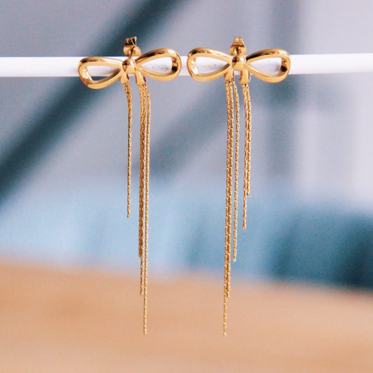 Oorhangers strik