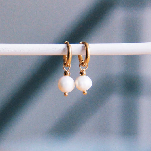 Creole with freshwater pearl drop - gold