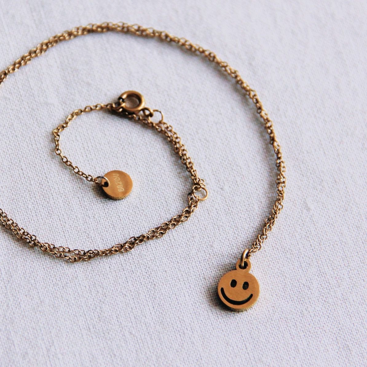 Fijne ketting met smiley