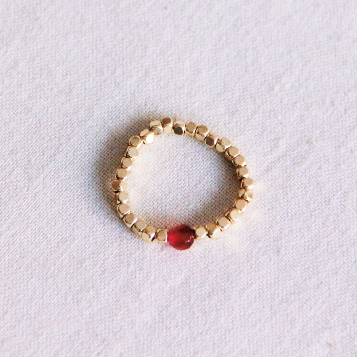 Elastische ring met steen - roze