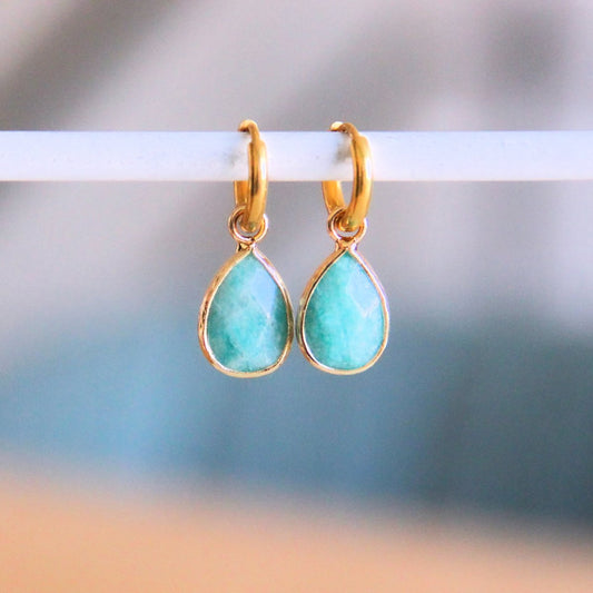 Earring with drop pendant stone -mint