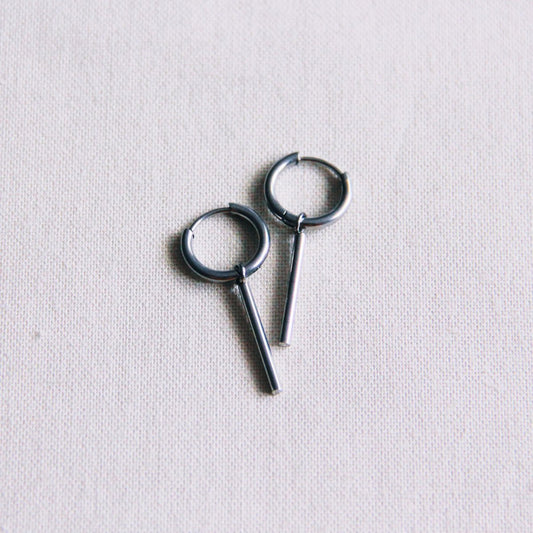 Hoop earrings with bar - silver