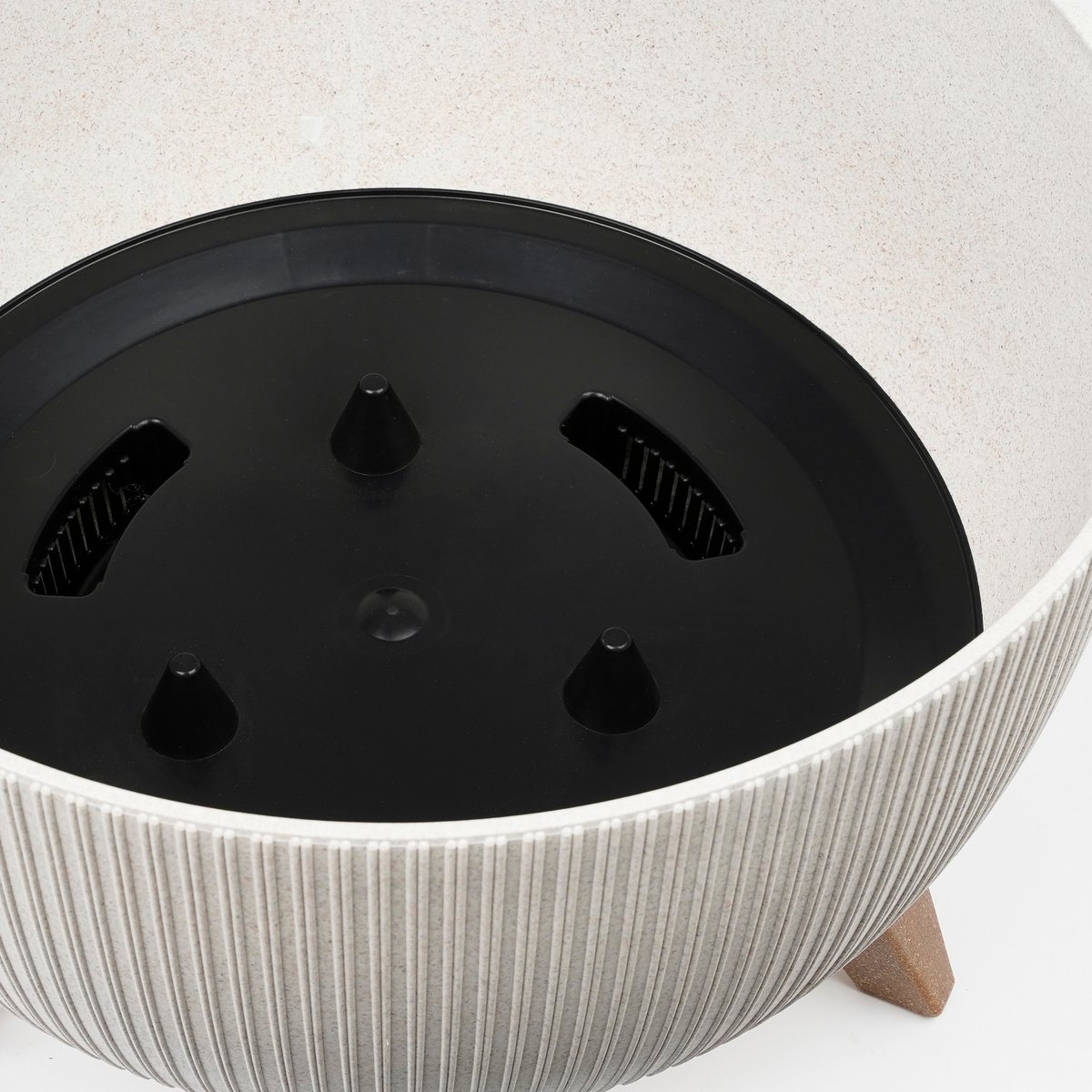 Doppio Flower Pot on Legs - H21 x Ø40 cm - Polypropylene - FSC Mix - Off White