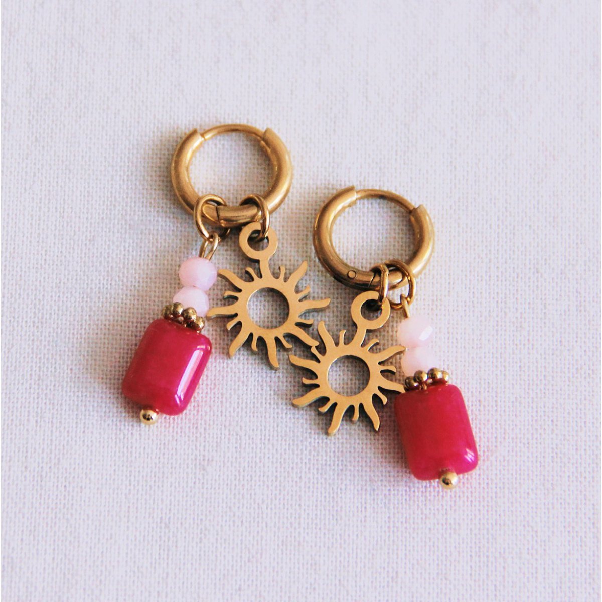 Oorhangers met bedels - fuchsia