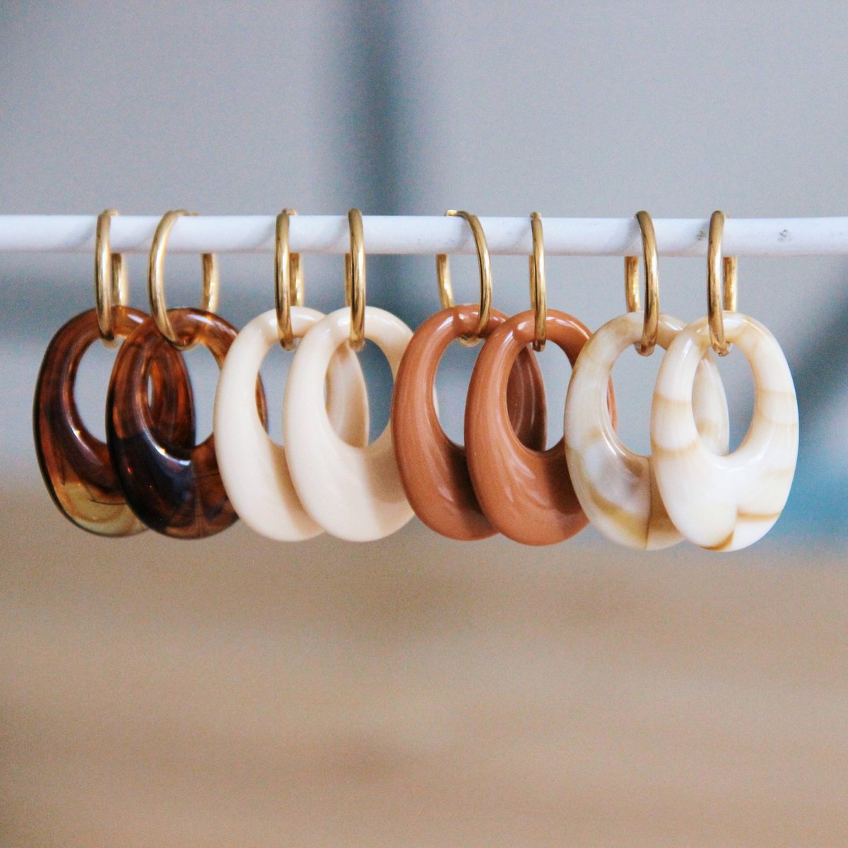 Hangende oorbel – gemengd/goud