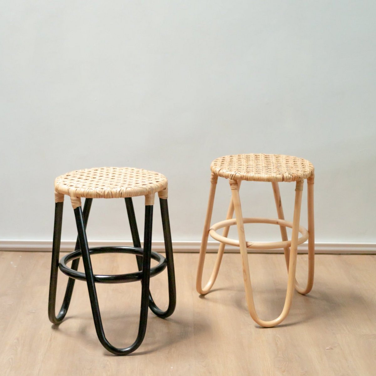 Rotan Kruk KOLAKA Zwart Ø35 cm